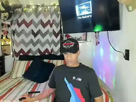 Snapshot of JUANBIGCOCK21CM chatting on May 2026 03:02:01 AM JUANBIGCOCK21CM online show from May 2026 03:02:01 AM