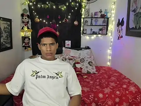 JUANBIGCOCK21CM online show from December 2025 04:01:02 PM