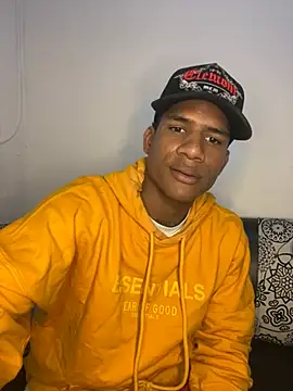 Snapshot of JUANBIGCOCK21CM chatting on April 2026 01:34:02 AM JUANBIGCOCK21CM online show from April 2026 01:34:02 AM