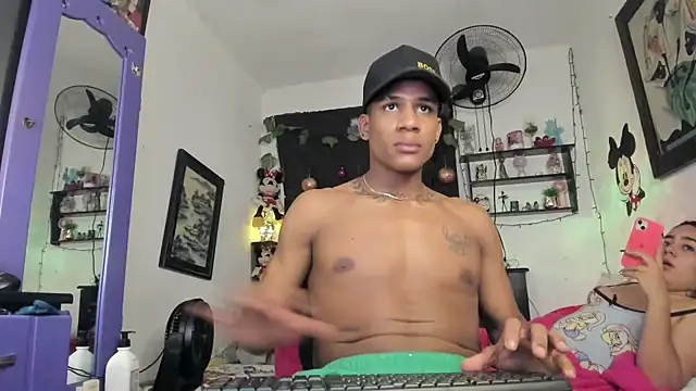 JUANBIGCOCK21CM online show from December 2025 03:17:01 AM