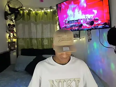 JUANBIGCOCK21CM online show from June 2026 11:57:02 PM