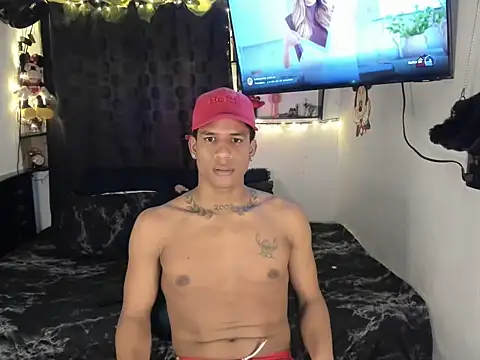 JUANBIGCOCK21CM online show from July 2026 01:44:01 PM