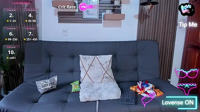 Melany 27 online show from November 2025 01:11:01 PM