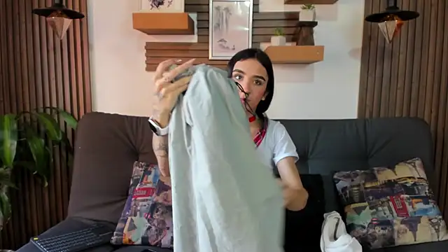 Melany 27 online show from November 2025 02:34:02 PM