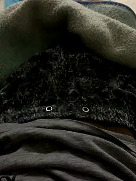 Snapshot of BOOOSBOOS chatting on November 2025 03:04:01 PM BOOOSBOOS online show from November 2025 03:04:01 PM