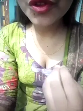 Snapshot of Cute_Nancy07 chatting on December 2025 02:23:01 AM Cute Nancy07 online show from December 2025 02:23:01 AM