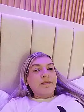 Snapshot of gala_montes_30 chatting on November 2025 01:58:02 PM gala montes 30 online show from November 2025 01:58:02 PM