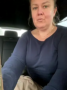 Snapshot of AvaWonderland chatting on November 2025 12:53:02 PM AvaWonderland online show from November 2025 12:53:02 PM