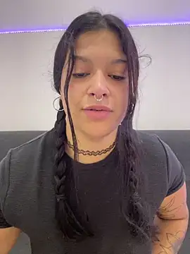 amazonaa9 online show from April 2026 01:15:02 PM