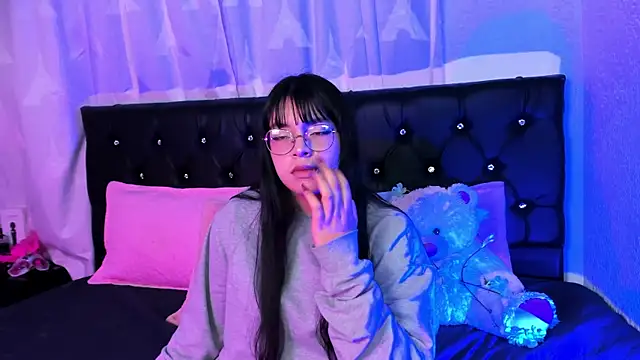 yuri ichiko online show from November 2025 11:57:02 AM