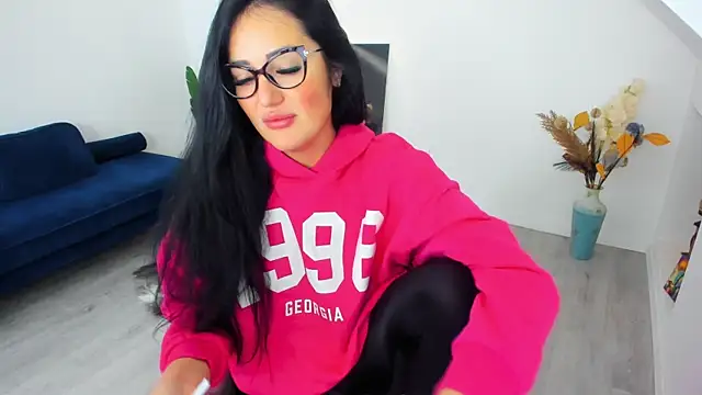 AnyaEvy online show from April 2026 04:30:01 AM