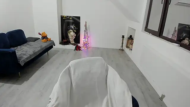 AnyaEvy online show from December 2025 05:43:01 AM