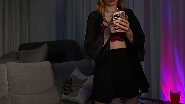 LinaaVelle online show from May 2026 08:07:02 PM
