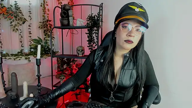 Snapshot of Halley_Ravenn chatting on May 2026 09:13:01 PM Halley Ravenn online show from May 2026 09:13:01 PM