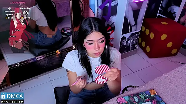 sofia sstonee  online show from November 2025 12:27:01 PM