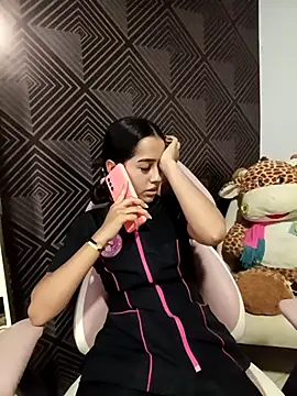 VirginPussyAnita18 online show from November 2025 08:35:02 PM