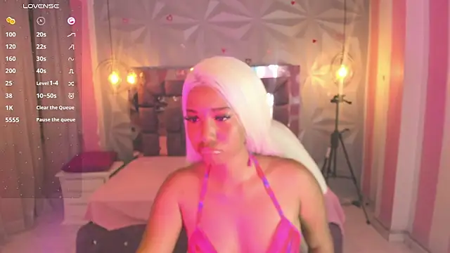 Saloome collins online show from November 2025 04:49:02 AM