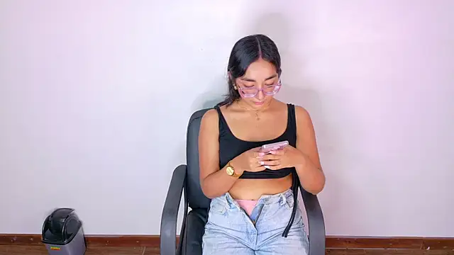 NicoletCherry   online show from November 2025 07:25:02 PM