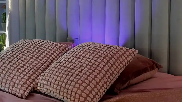 NicoletCherry   online show from December 2025 07:50:01 PM