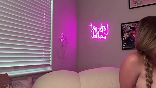 RosieCheeks  online show from March 2026 10:58:01 PM