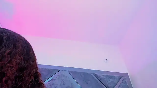 luciagray1 online show from November 2025 11:41:01 PM