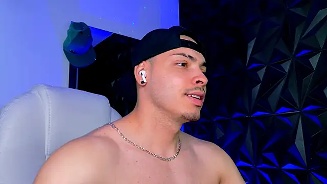 Maxwell Dupont online show from January 2026 07:32:02 PM