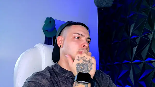 Maxwell Dupont online show from January 2026 10:47:01 PM