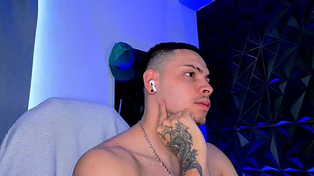 Maxwell Dupont online show from December 2025 02:44:01 PM