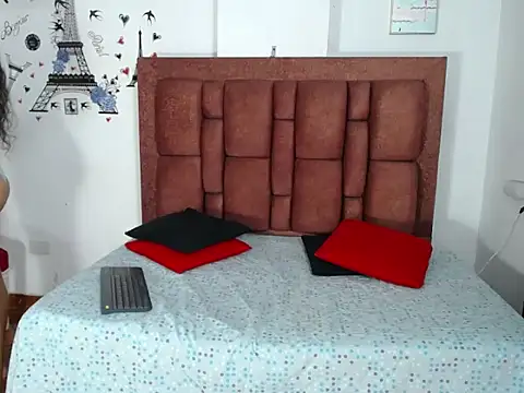 Snapshot of vchelsietaylorper chatting on November 2025 07:18:02 PM vchelsietaylorper online show from November 2025 07:18:02 PM