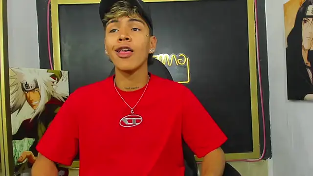 Timmy Kiing  online show from November 2025 08:31:02 PM