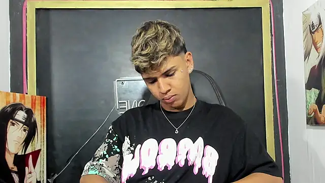 Timmy Kiing  online show from December 2025 09:20:01 PM