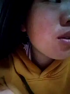 Yumiik2kk online show from November 2025 11:27:01 PM