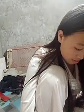 Yumiik2kk online show from December 2025 08:09:02 AM