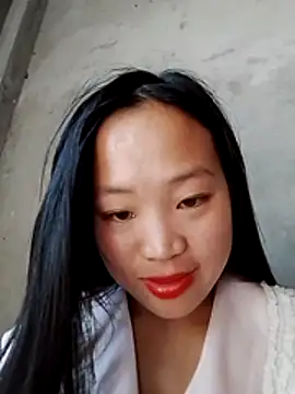 Snapshot of Yumiik2kk chatting on November 2025 05:44:01 AM Yumiik2kk online show from November 2025 05:44:01 AM