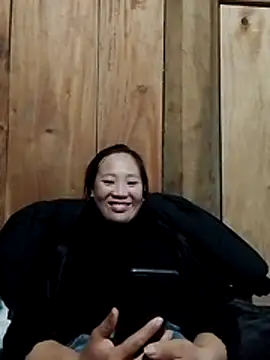 Yumiik2kk online show from December 2025 11:45:02 AM