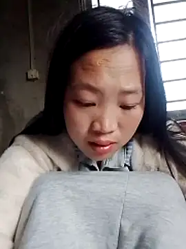 Yumiik2kk online show from December 2025 09:48:02 AM