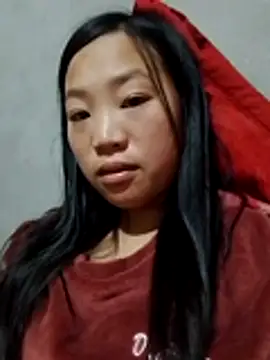 Yumiik2kk online show from November 2025 06:41:01 PM