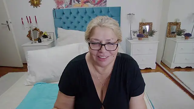 ByaStorm online show from September 2025 06:24:02 PM