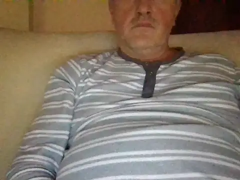 Snapshot of Cumlover5534 chatting on November 2025 09:32:01 AM Cumlover5534 online show from November 2025 09:32:01 AM