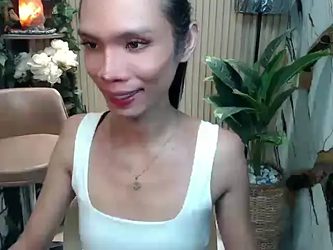 YumsSantos online show from December 2025 12:44:02 AM