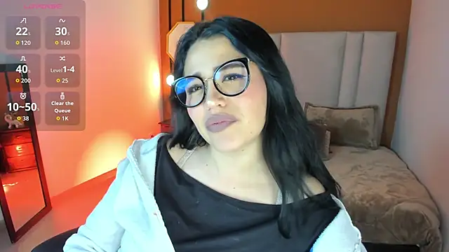 Snapshot of Dakhota_Rouge chatting on June 2026 03:33:02 AM Dakhota Rouge online show from June 2026 03:33:02 AM