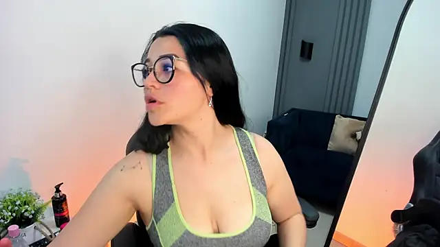 Snapshot of Dakhota_Rouge chatting on June 2026 04:17:02 AM Dakhota Rouge online show from June 2026 04:17:02 AM