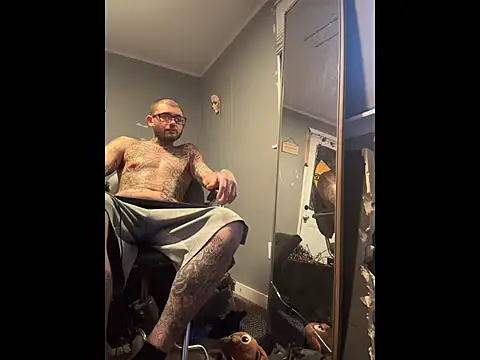 trickydickydaddy online show from April 2026 11:34:02 AM