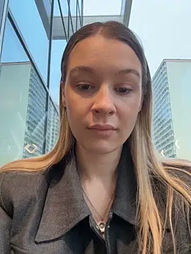 SashaCatt online show from November 2025 07:57:01 AM