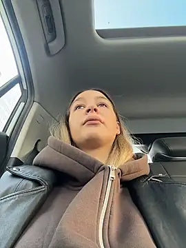 SashaCatt online show from April 2026 08:17:02 AM