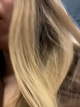 SashaCatt online show from April 2026 08:17:02 AM