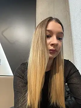 SashaCatt online show from December 2025 07:18:02 AM