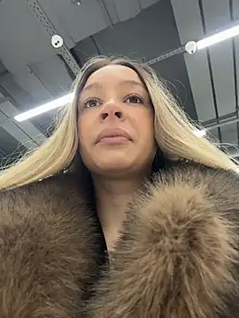 SashaCatt online show from November 2025 07:31:02 AM