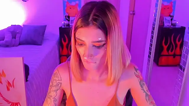 Snapshot of rotwallace chatting on February 2026 12:34:02 AM rotwallace online show from February 2026 12:34:02 AM