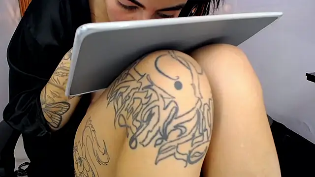 Snapshot of SCARLETT_INK_ chatting on July 2026 02:47:02 PM SCARLETT INK online show from July 2026 02:47:02 PM